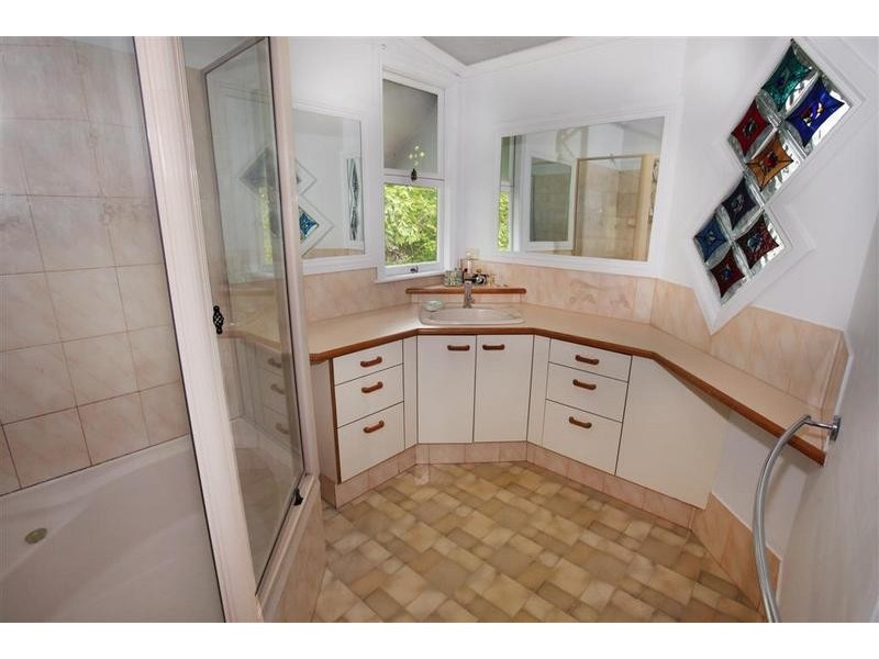 17 William Street, Landsborough QLD 4550