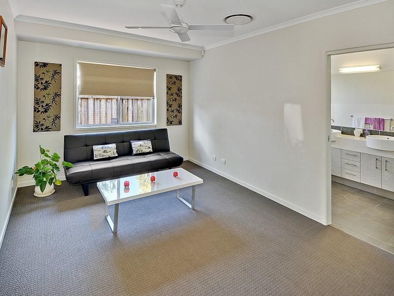 17 Wilshire Place, Pelican Waters QLD 4551