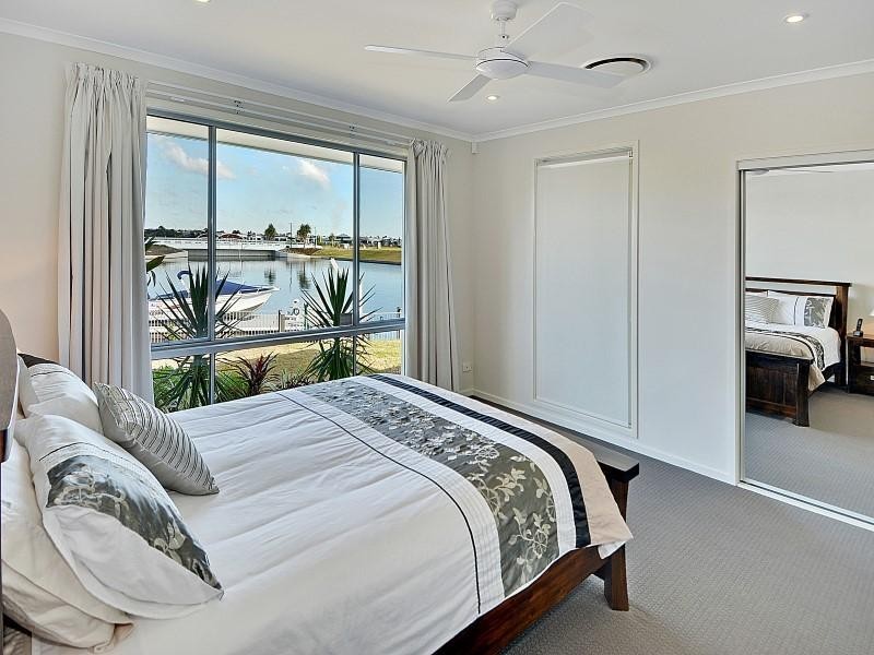 17 Wilshire Place, Pelican Waters QLD 4551