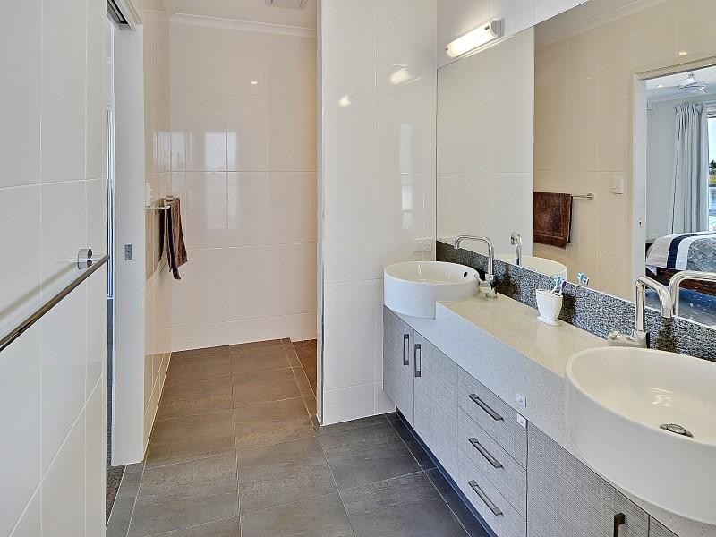17 Wilshire Place, Pelican Waters QLD 4551