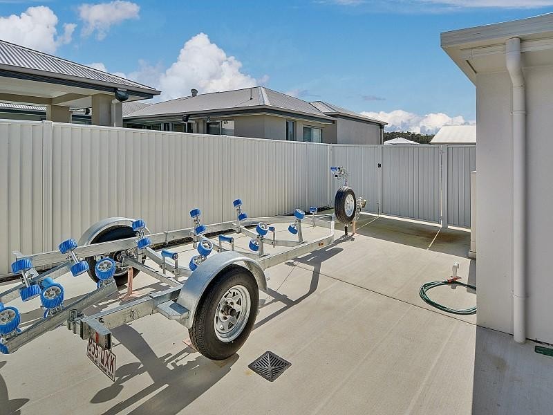 17 Wilshire Place, Pelican Waters QLD 4551