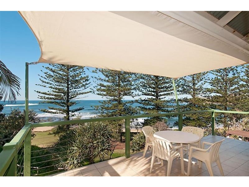 35 Wilson Ave, Dicky Beach QLD 4551