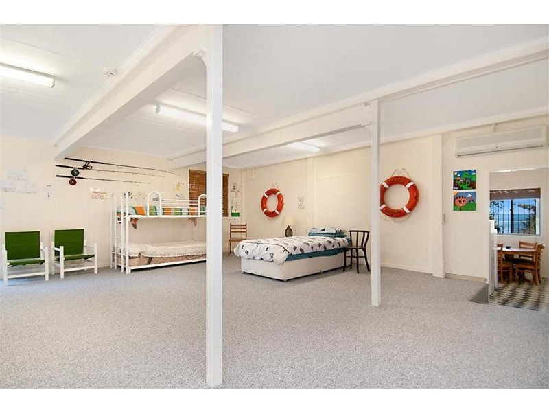 35 Wilson Ave, Dicky Beach QLD 4551