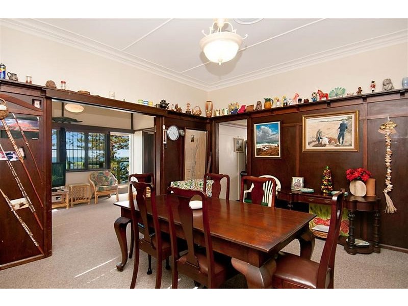 35 Wilson Ave, Dicky Beach QLD 4551