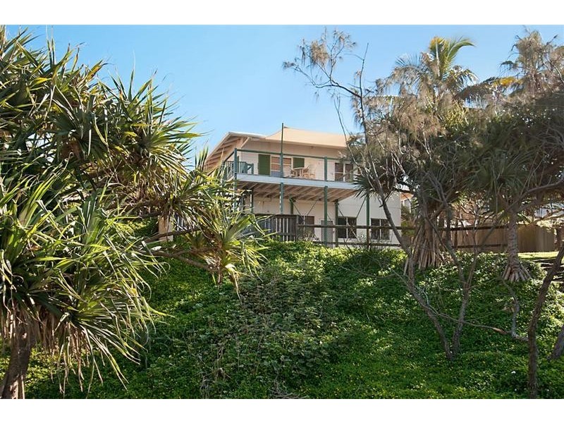 35 Wilson Ave, Dicky Beach QLD 4551