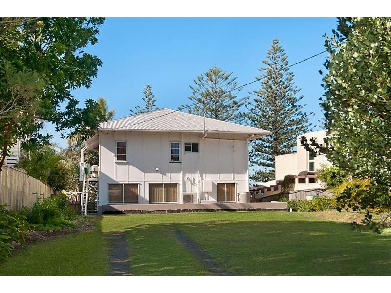 35 Wilson Ave, Dicky Beach QLD 4551