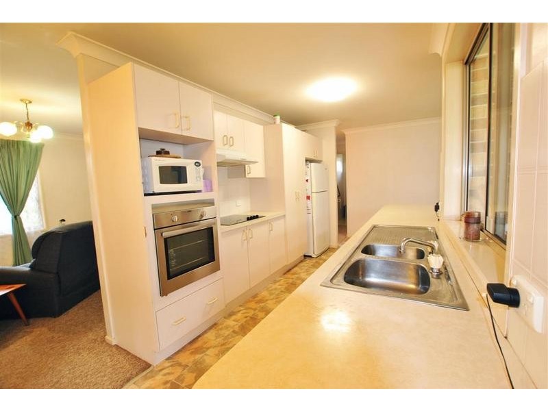 1 Winjeel Court, Currimundi QLD 4551