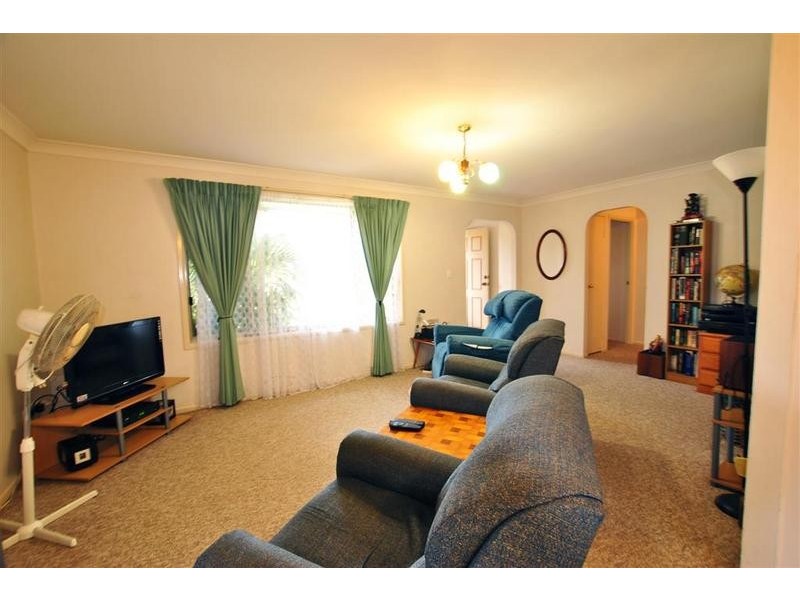 1 Winjeel Court, Currimundi QLD 4551