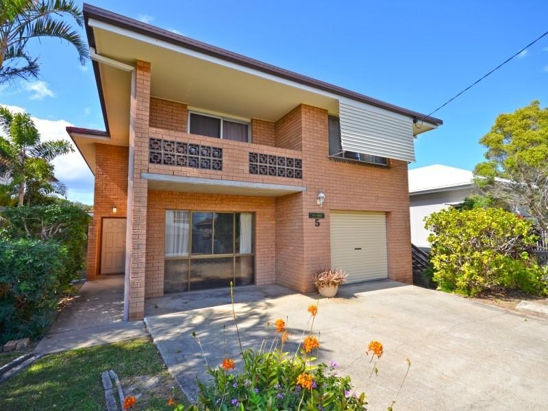 5 Windsor Avenue, Moffat Beach QLD 4551