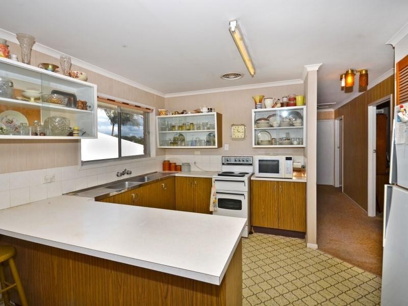 5 Windsor Avenue, Moffat Beach QLD 4551