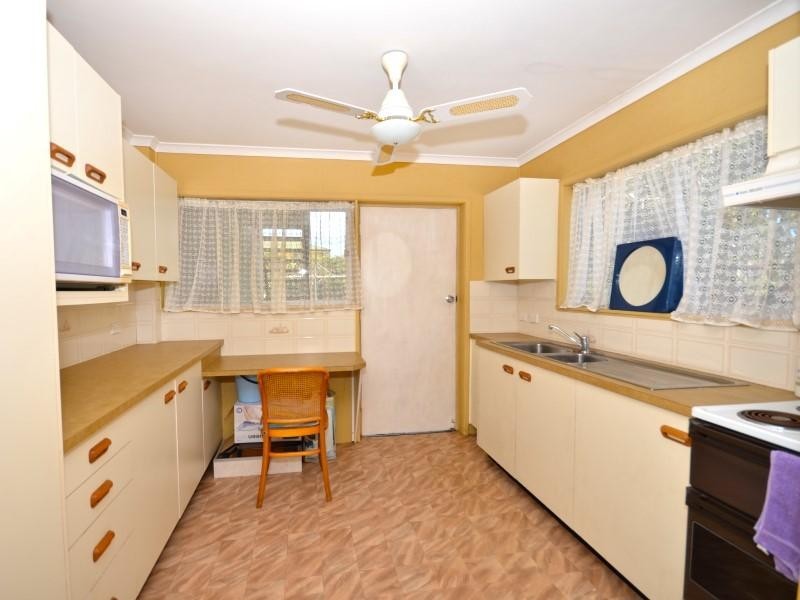 5 Windsor Avenue, Moffat Beach QLD 4551