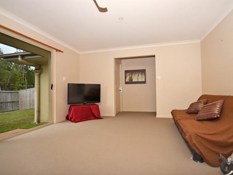 16 Winston Court, Landsborough QLD 4550