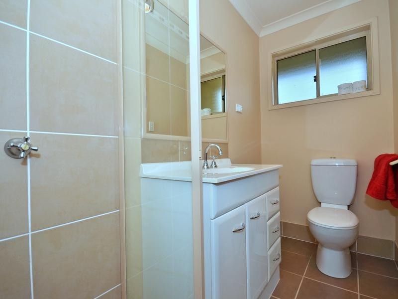 16 Winston Court, Landsborough QLD 4550