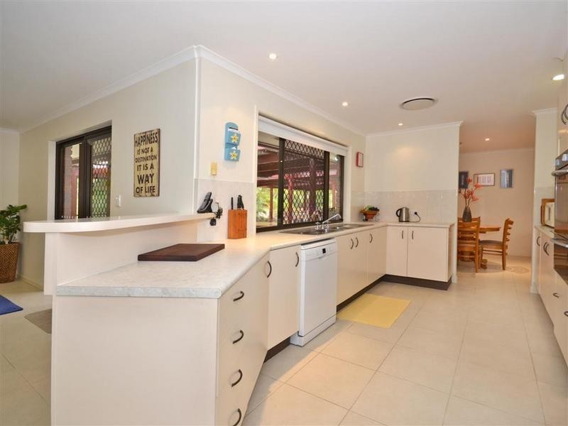 21 Woodroffe Street, Little Mountain QLD 4551