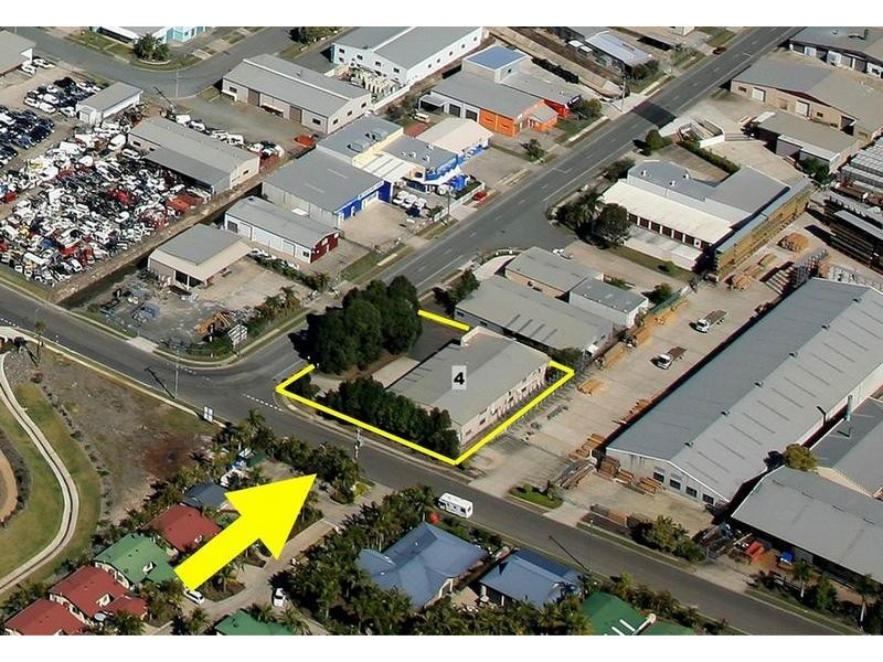 4 Daniel Street, Caloundra West QLD 4551
