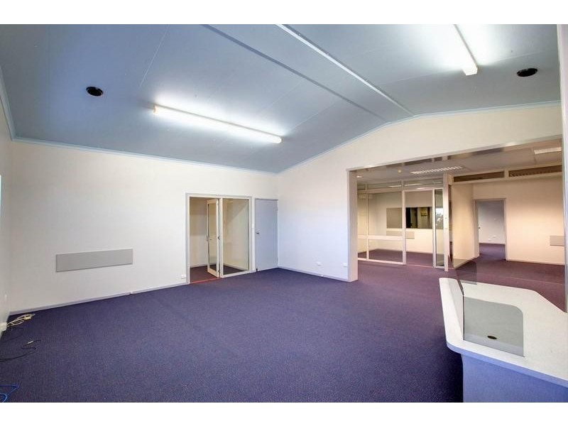 4 Daniel Street, Caloundra West QLD 4551