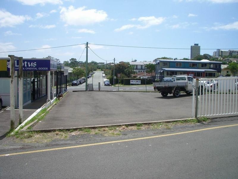 2 Ormuz Avenue, Caloundra QLD 4551