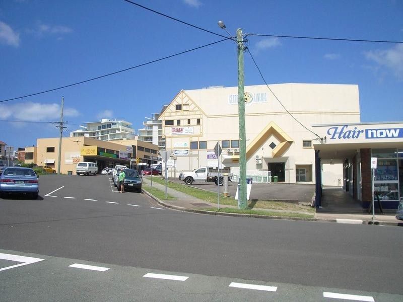 2 Ormuz Avenue, Caloundra QLD 4551