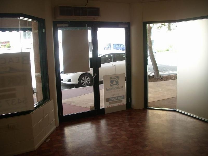 1/ 56 Landsborough Parade, Golden Beach QLD 4551