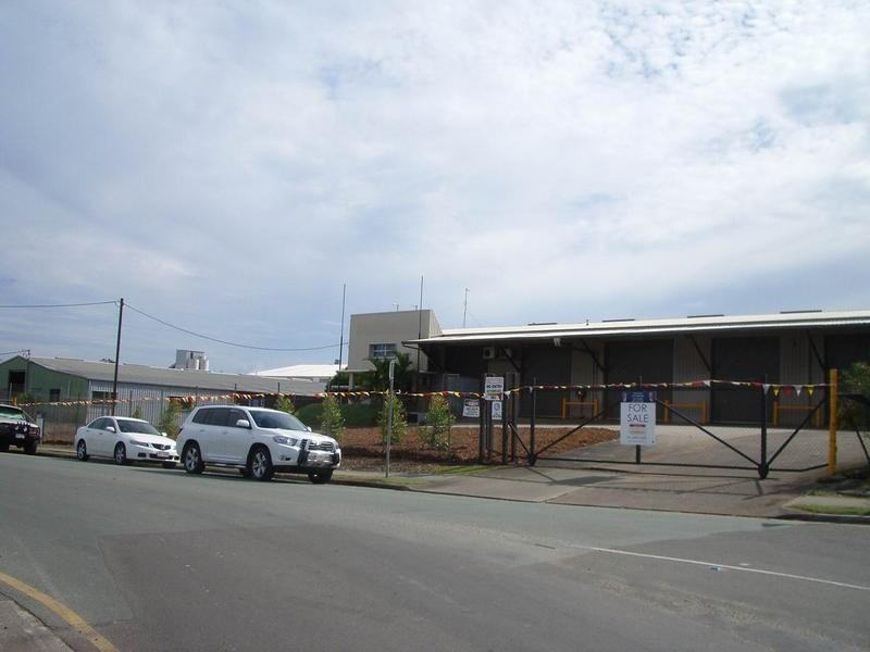 4 Daniel Street, Caloundra West QLD 4551