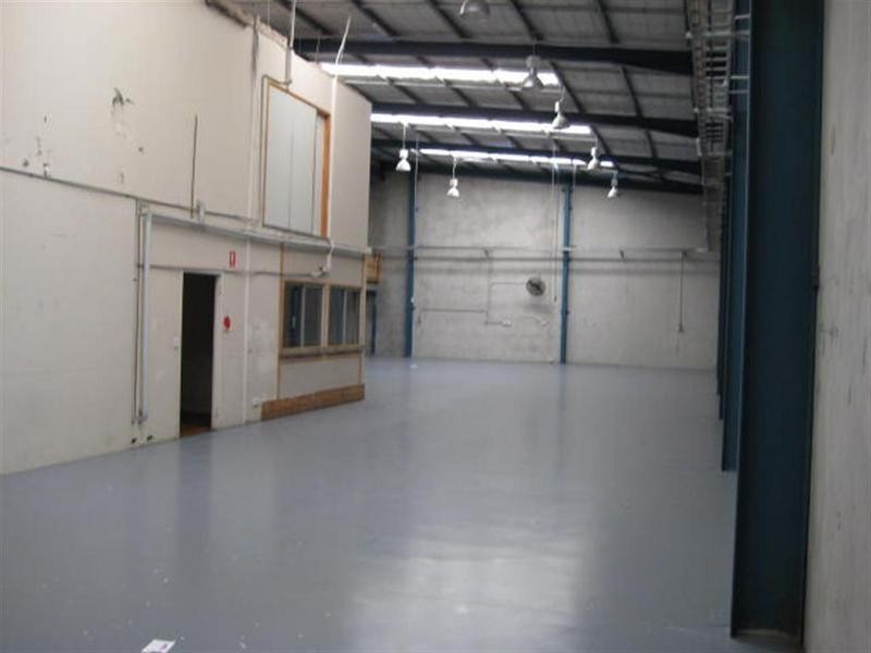 1 & 2/ 5 Machinery Avenue, Warana QLD 4575