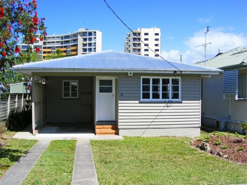 28 Omrah Avenue, Caloundra QLD 4551
