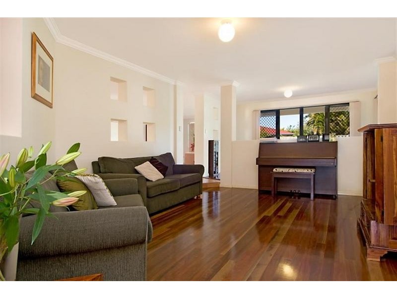 12 Agincourt Street, Pelican Waters QLD 4551