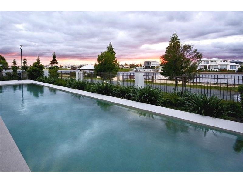 38 Bellanboe Circuit, Pelican Waters QLD 4551