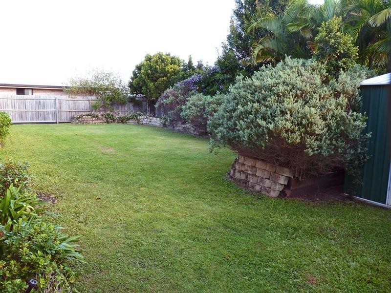 6 Carlisle Street, Caloundra West QLD 4551