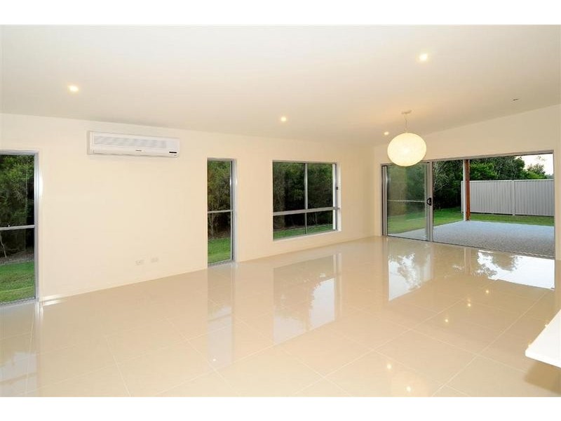 8 Koopa Place, Pelican Waters QLD 4551