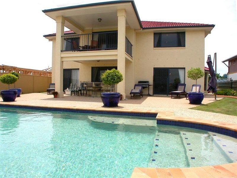 10 Kuthar Street, Pelican Waters QLD 4551