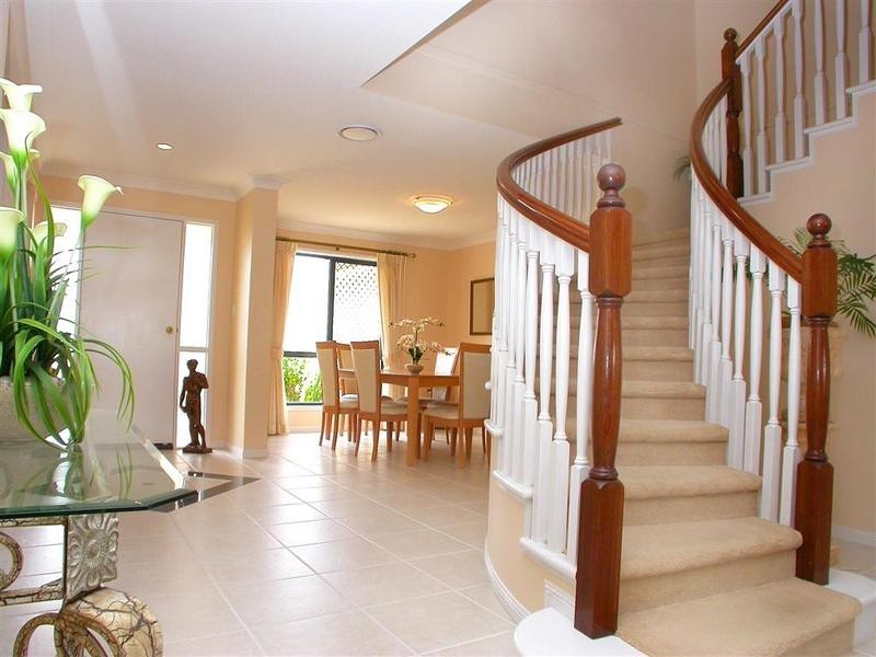 10 Kuthar Street, Pelican Waters QLD 4551