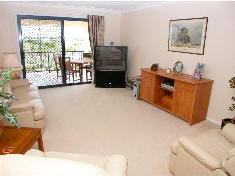 10 Kuthar Street, Pelican Waters QLD 4551