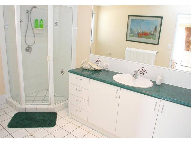 10 Kuthar Street, Pelican Waters QLD 4551