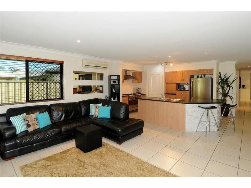 100 Mahogany Drive, Pelican Waters QLD 4551