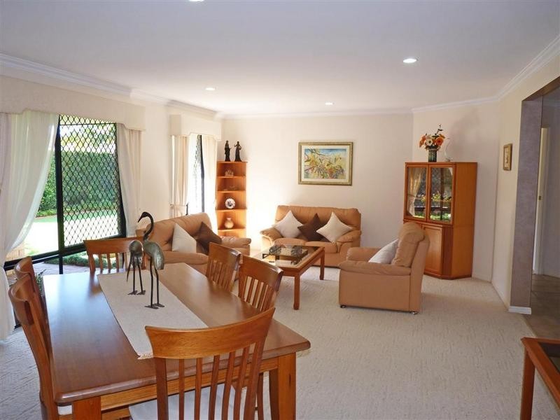 8 Matthew Crescent, Pelican Waters QLD 4551