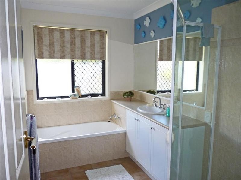 8 Matthew Crescent, Pelican Waters QLD 4551