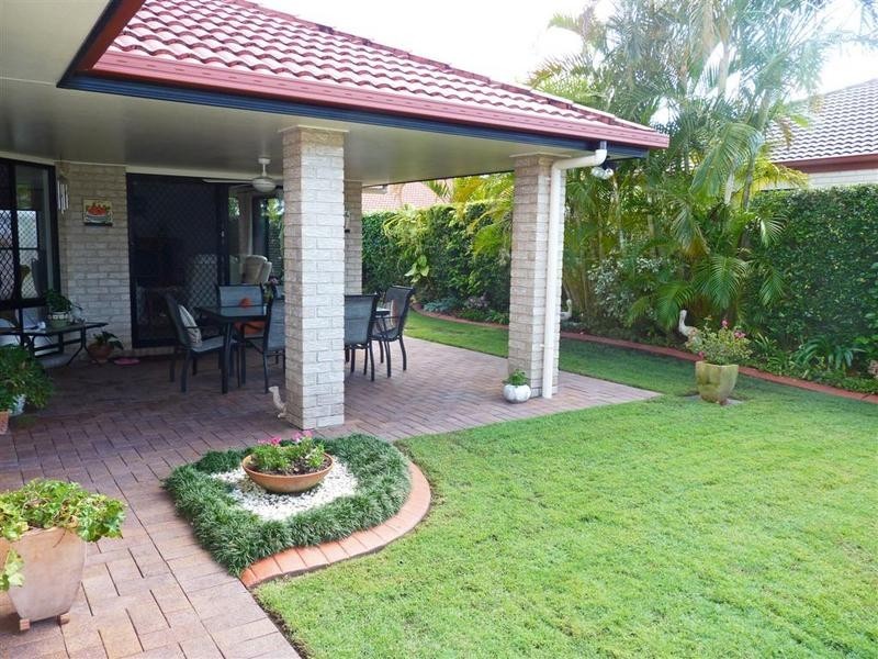 8 Matthew Crescent, Pelican Waters QLD 4551