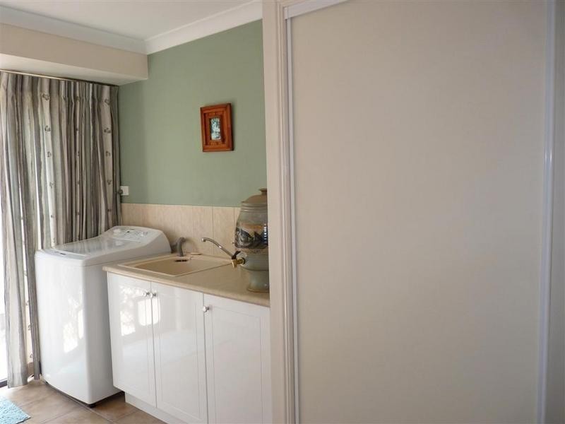 8 Matthew Crescent, Pelican Waters QLD 4551