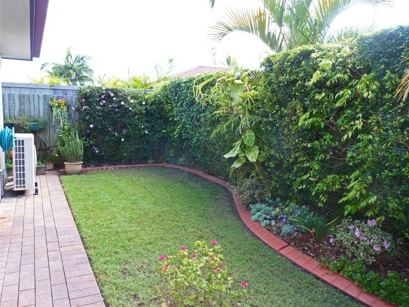 8 Matthew Crescent, Pelican Waters QLD 4551