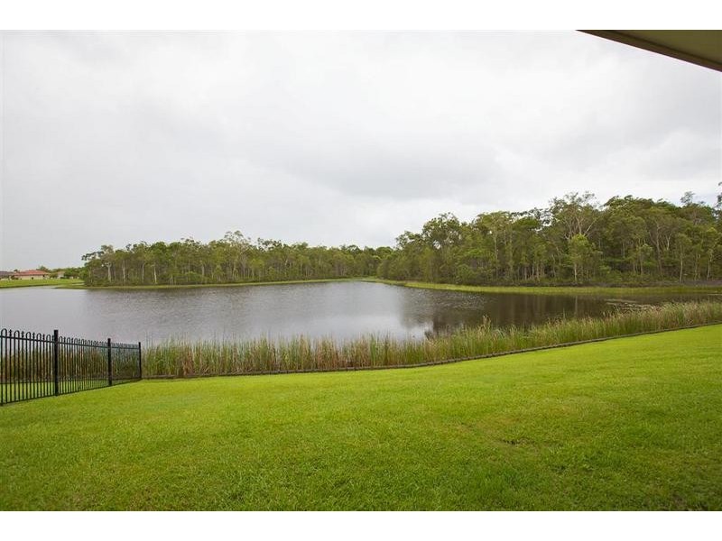 16 Undanbi Place, Pelican Waters QLD 4551
