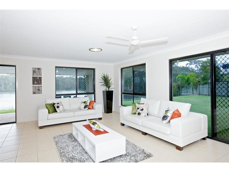 16 Undanbi Place, Pelican Waters QLD 4551