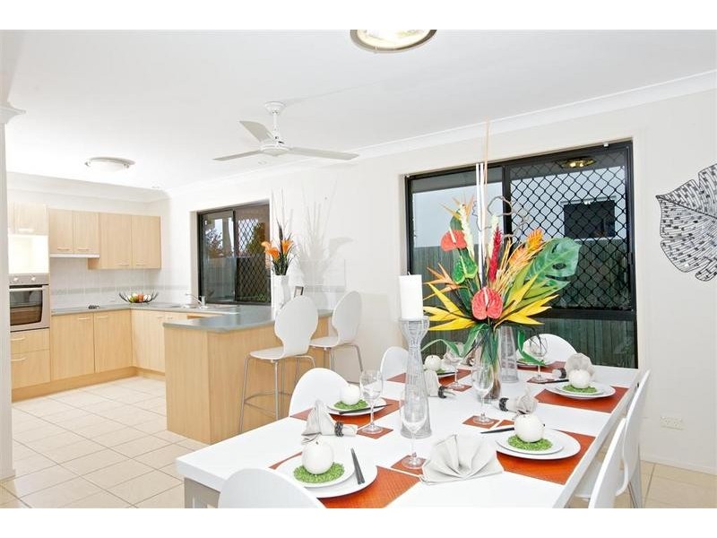 16 Undanbi Place, Pelican Waters QLD 4551