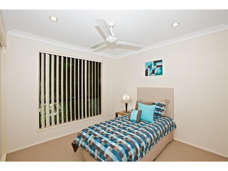 16 Undanbi Place, Pelican Waters QLD 4551