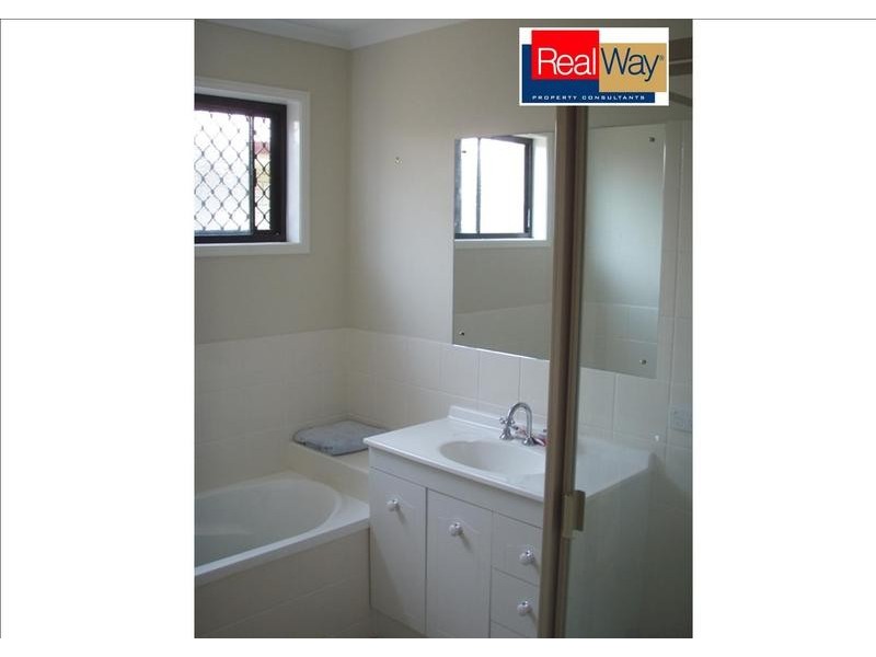 14 Kensi Court, Point Vernon QLD 4655