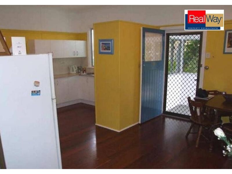122 Long Street, Point Vernon QLD 4655
