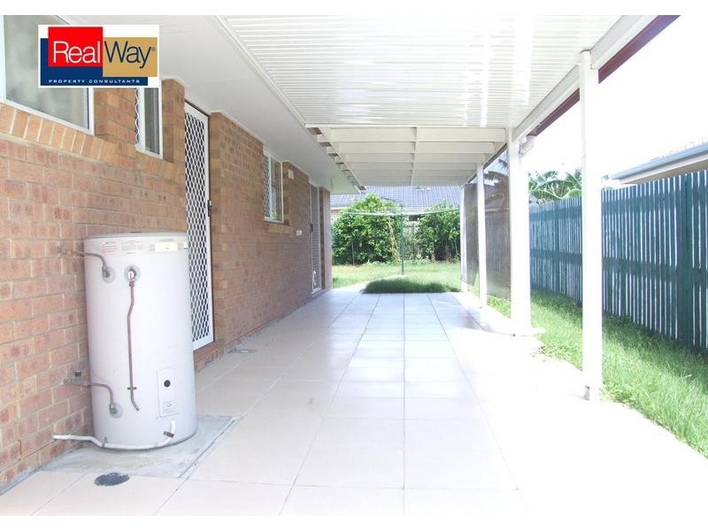 1 Wyuna Court, Urangan QLD 4655