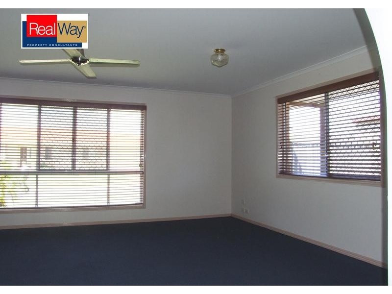 1 Wyuna Court, Urangan QLD 4655