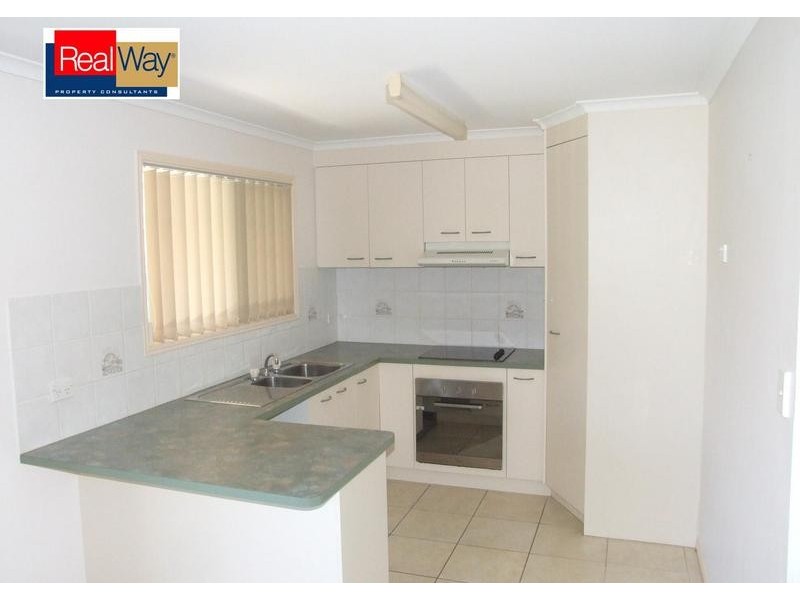 1 Wyuna Court, Urangan QLD 4655