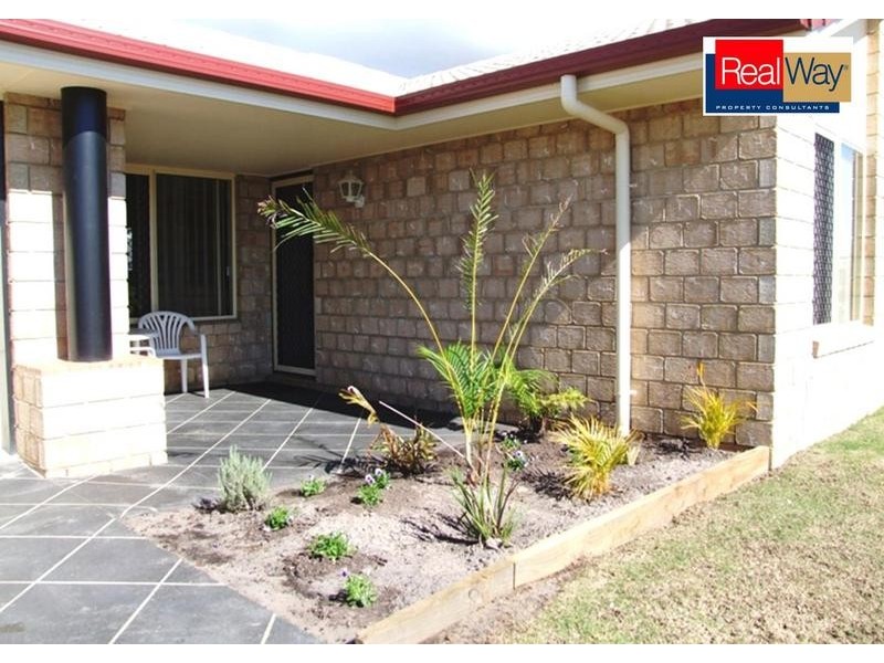 28 Gunsynd Way, Point Vernon QLD 4655